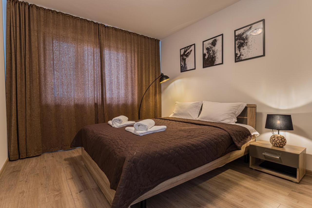 Coresi Modern Apartment Braşov Exterior foto