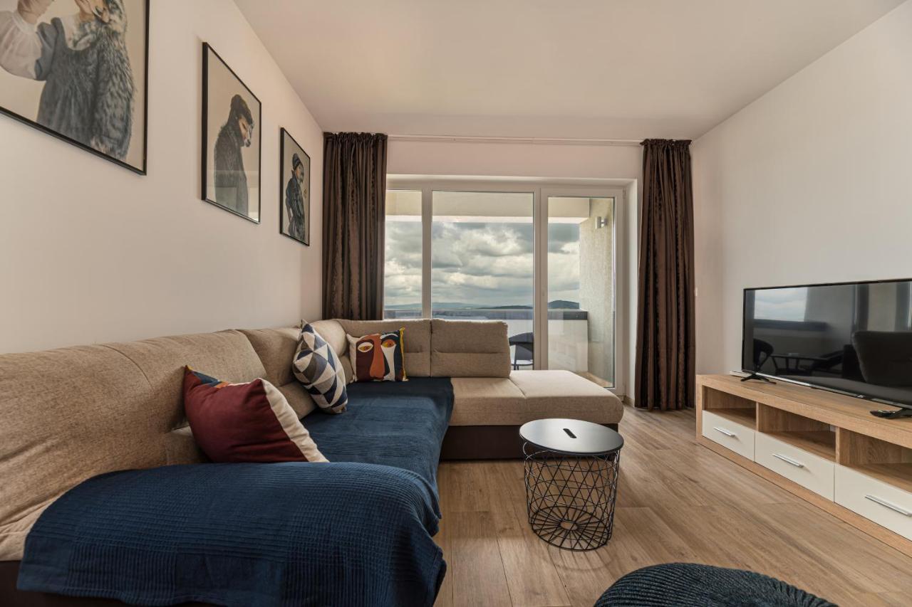 Coresi Modern Apartment Braşov Exterior foto